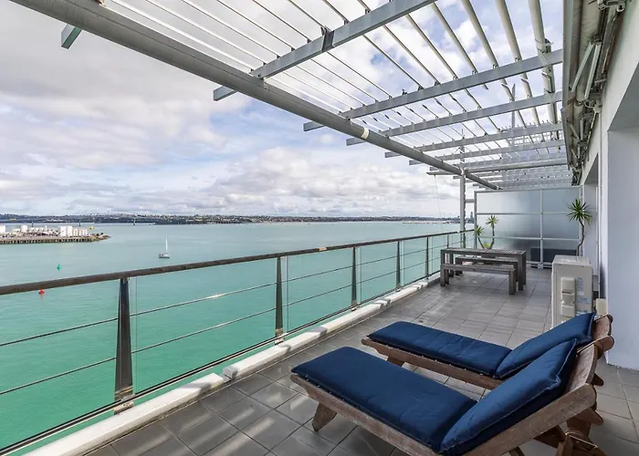 Qv Waterfront Apt With Ac Wifi And Parking