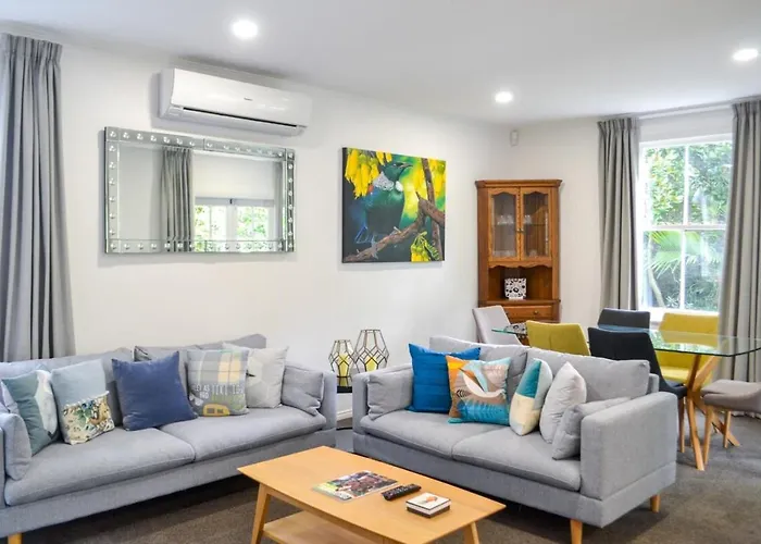 Heritage Renovated 2 Bedroom Ponsonby Villa