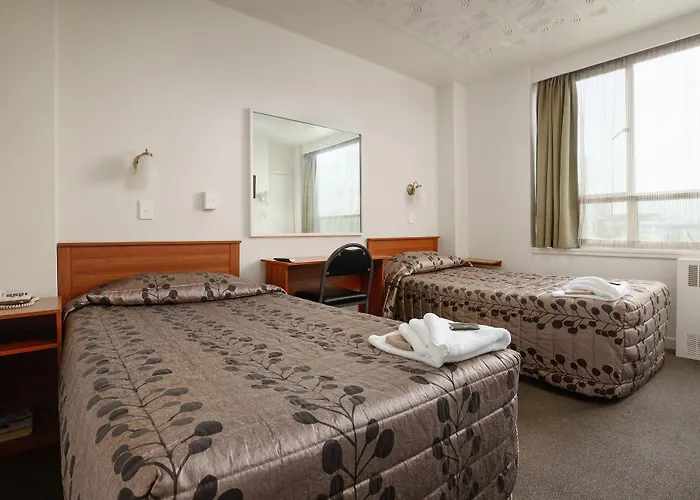 Kiwi International Hotel