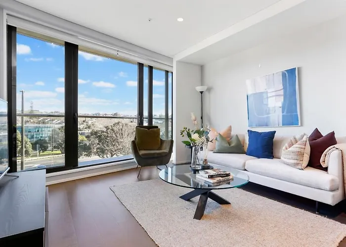 Lovely And Warm One Bedroom In The Cbd