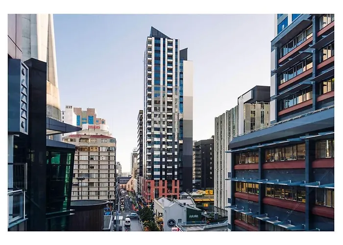 Skytower View And Seaview 2 Bedroom Apartment