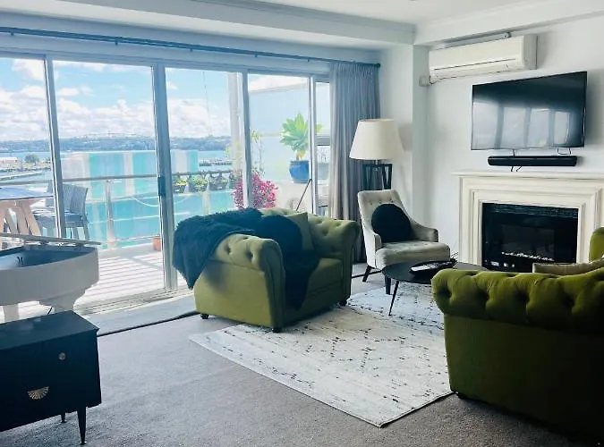 Waterfront Highview Apartment - Princes Wharf