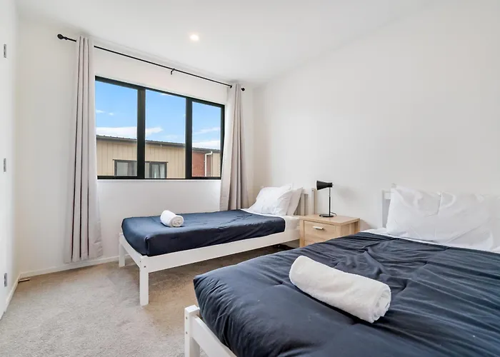 Cozy Brand New Townhouse 3