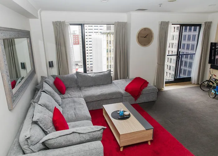 A City Stay Holiday, 21 Floors Above Queen