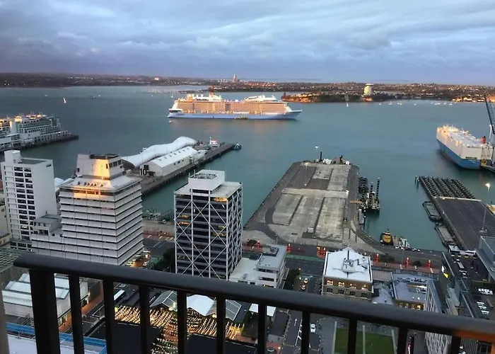 2 Brm Apt - Amazing Harbour Views, Level 30