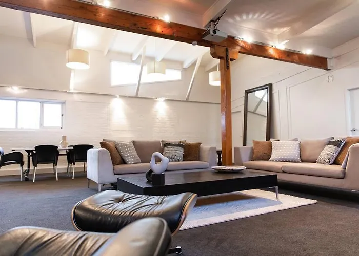 True New York Style Newmarket Loft Apartment