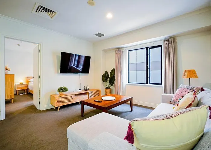 City Life One Bedroom Apartment In Heart Of Cbd