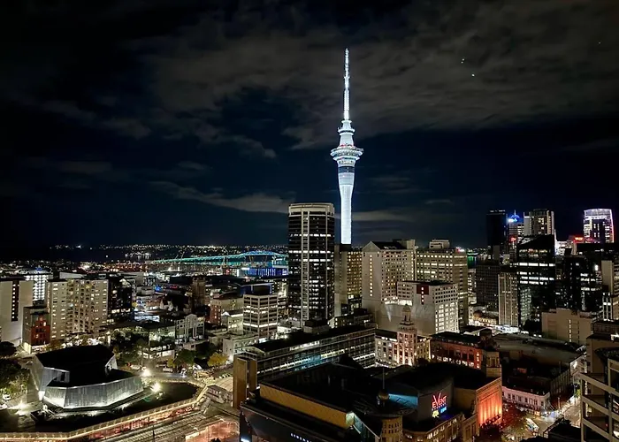 Amazing Skytower View 2 Bedroom 2 Bathroom Apartment