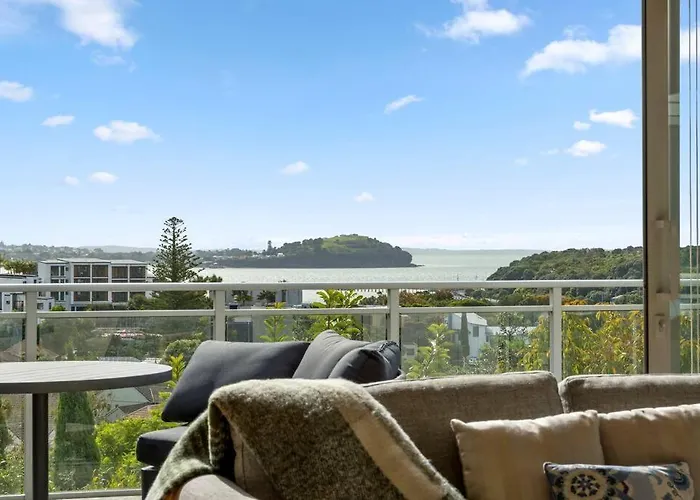 Welcome To Luxury Living In Cbd Near Mission Bay