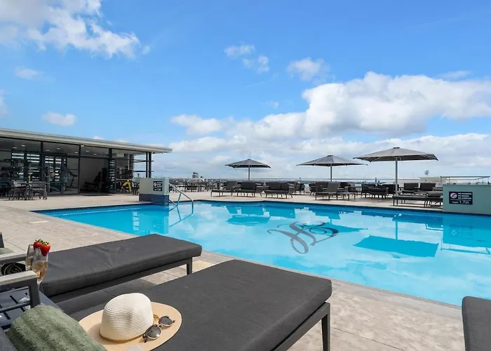Kiwiana Suite - Newly Refurbished - Rooftop Pool