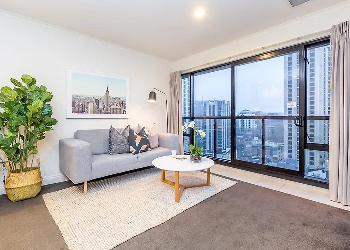 Lovely City Apartment! Views, Pool And Gym