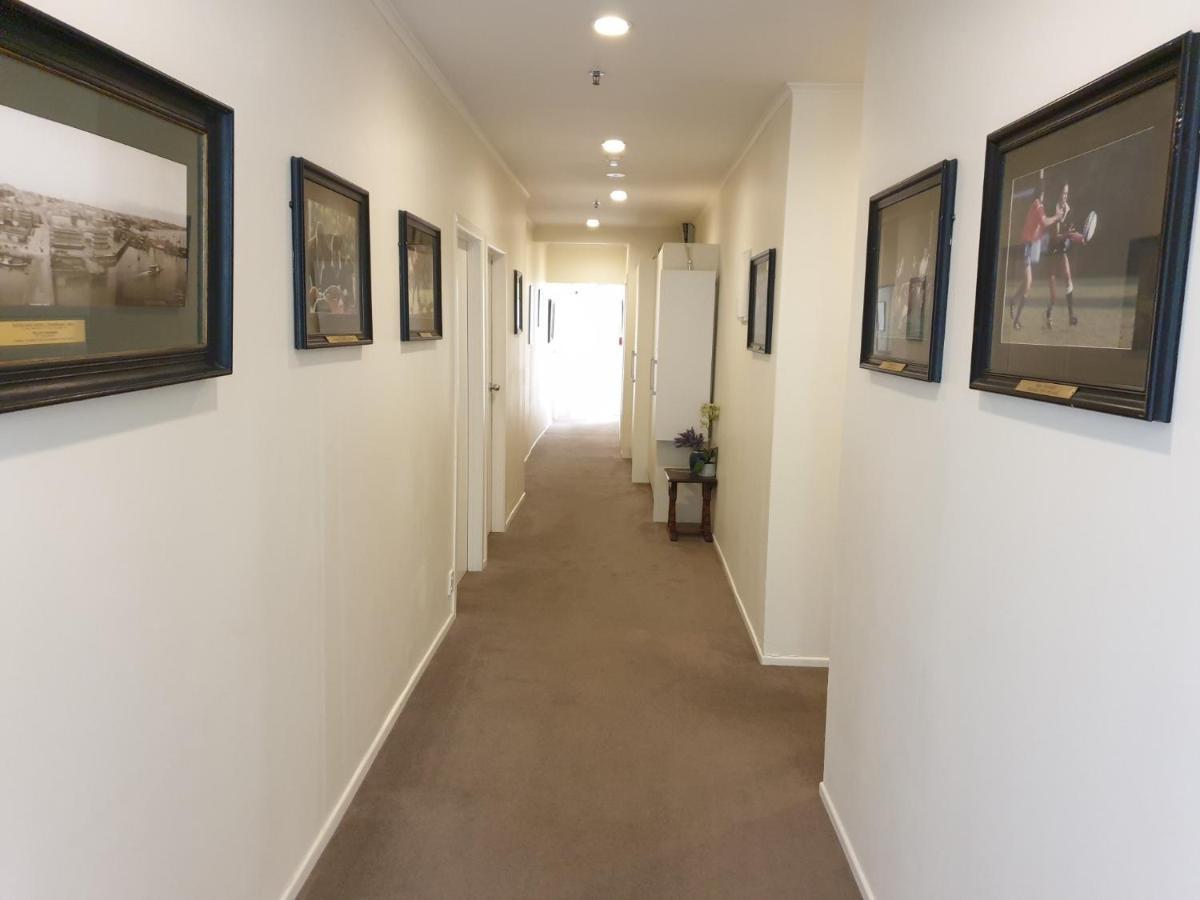 At Eden Park Motel 4*
