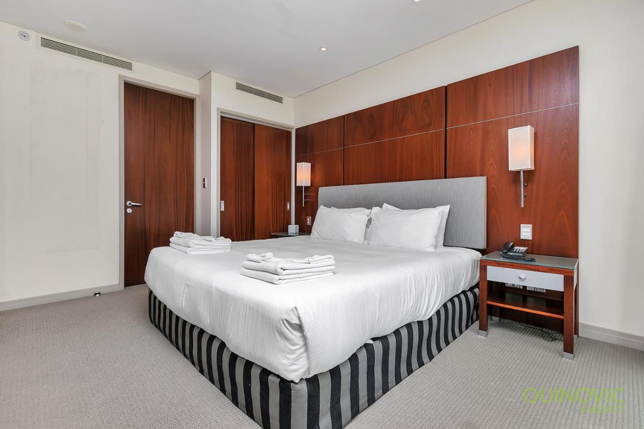 Apartment Qv Upscale In A Building-929 *