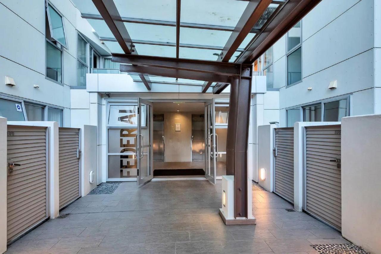 Metro Living Near Skytower And Parking Apartment Auckland