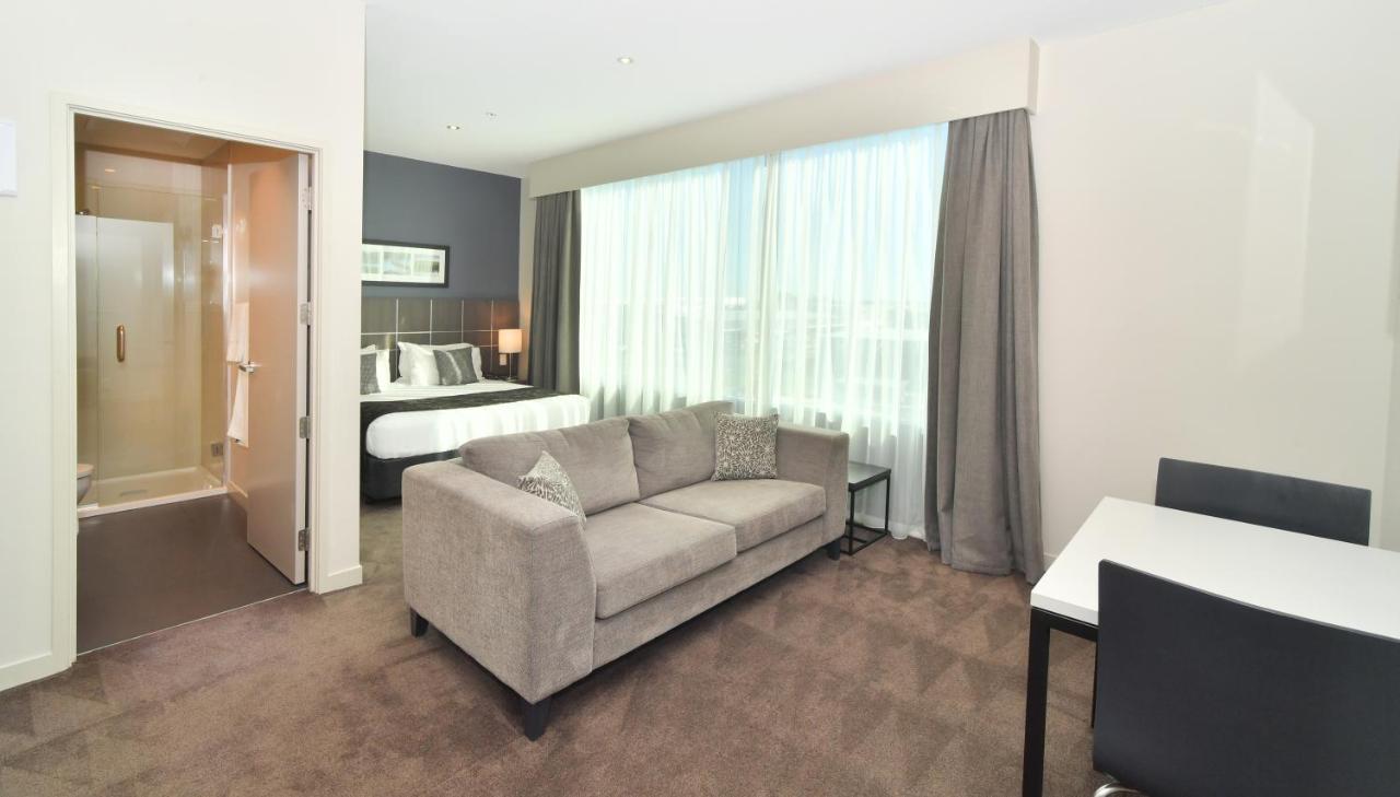 Quest Highbrook Aparthotel 4*