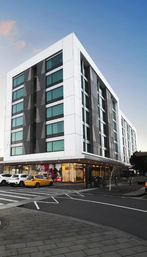 Quest Highbrook Aparthotel
