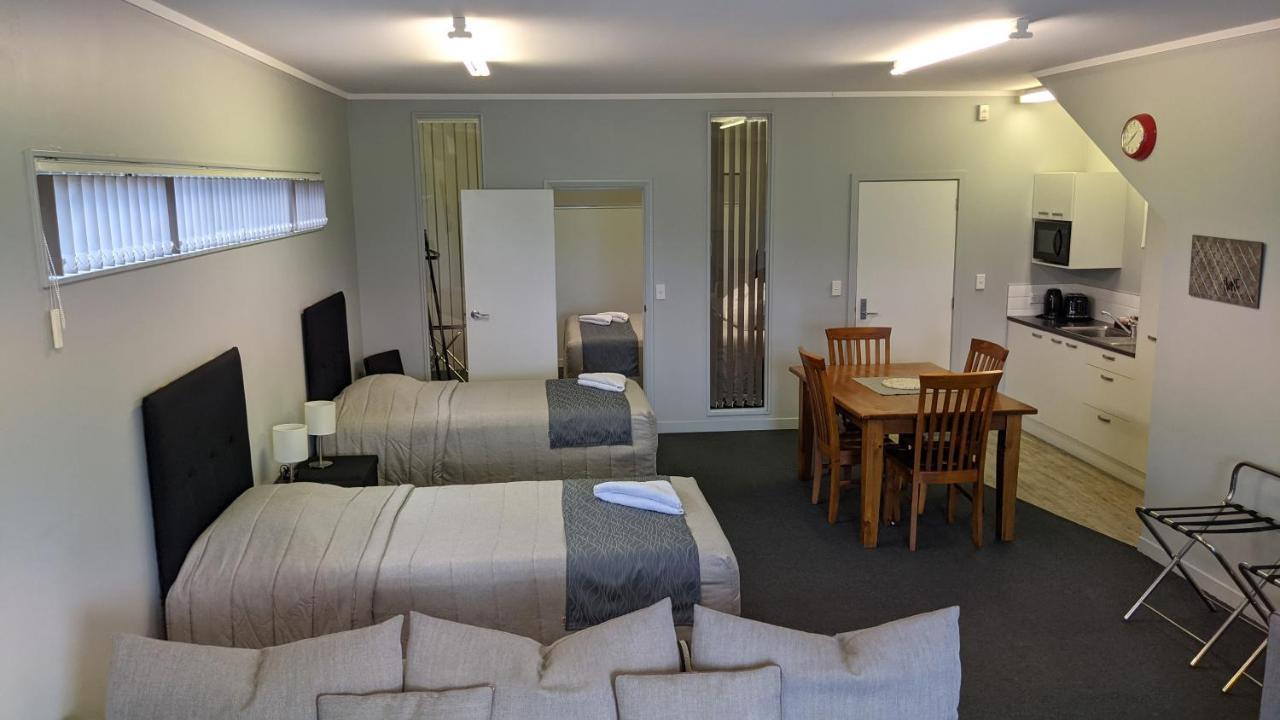 Cozy One Bedroom Near Airport Apartment