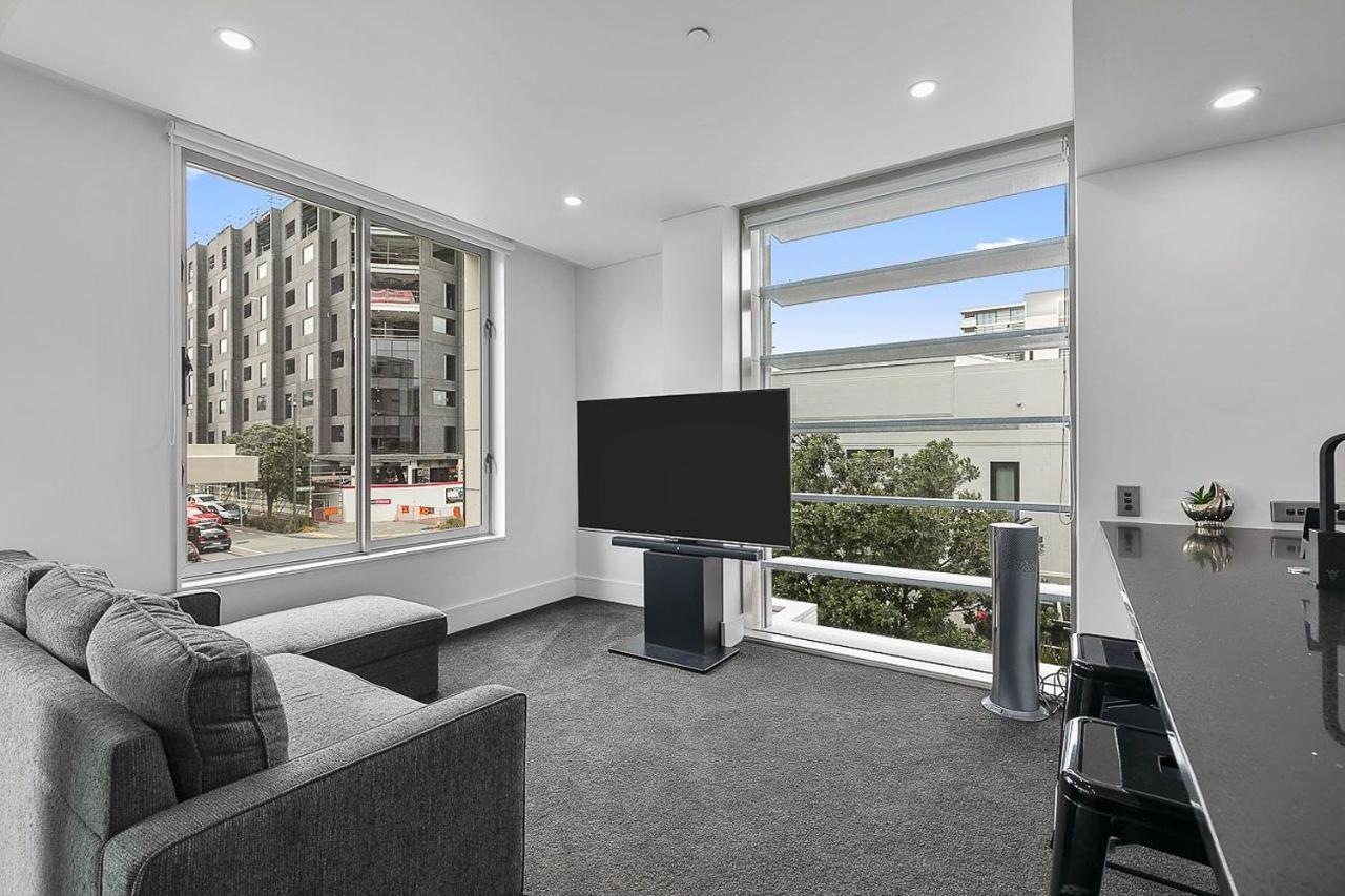Qv Upscale Modern Viaduct With Parking - 965 *