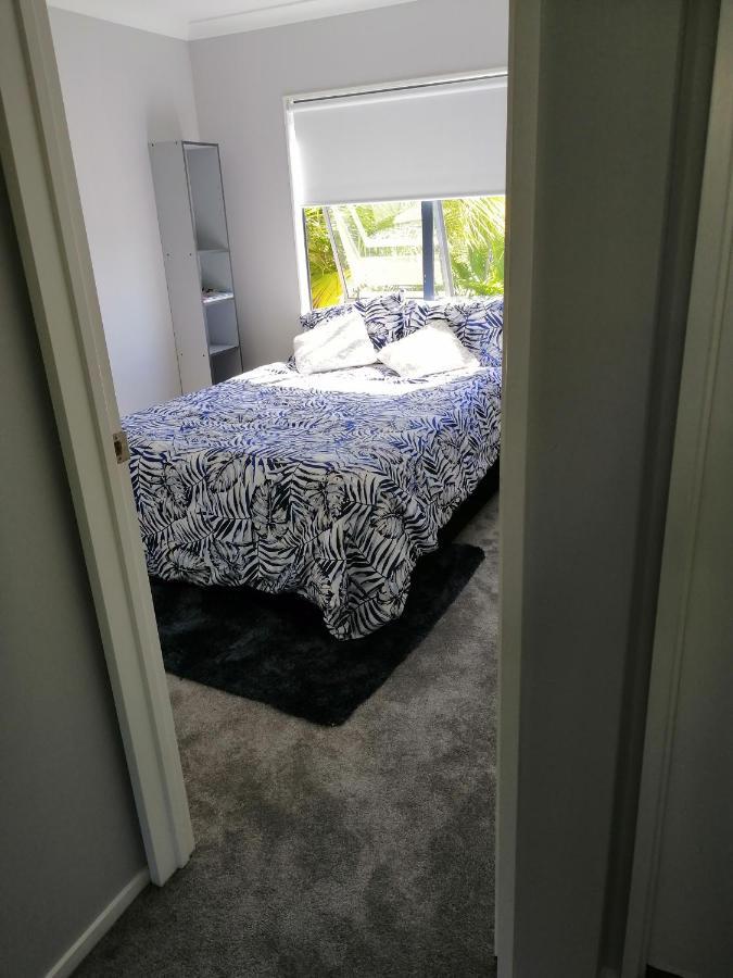 Double With Shared Bathroom * Auckland