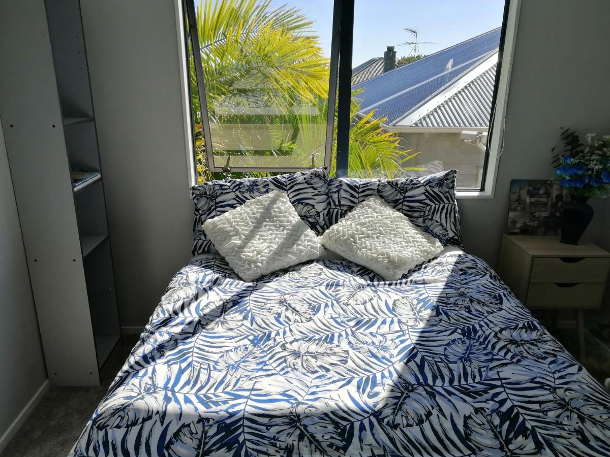 Double With Shared Bathroom *