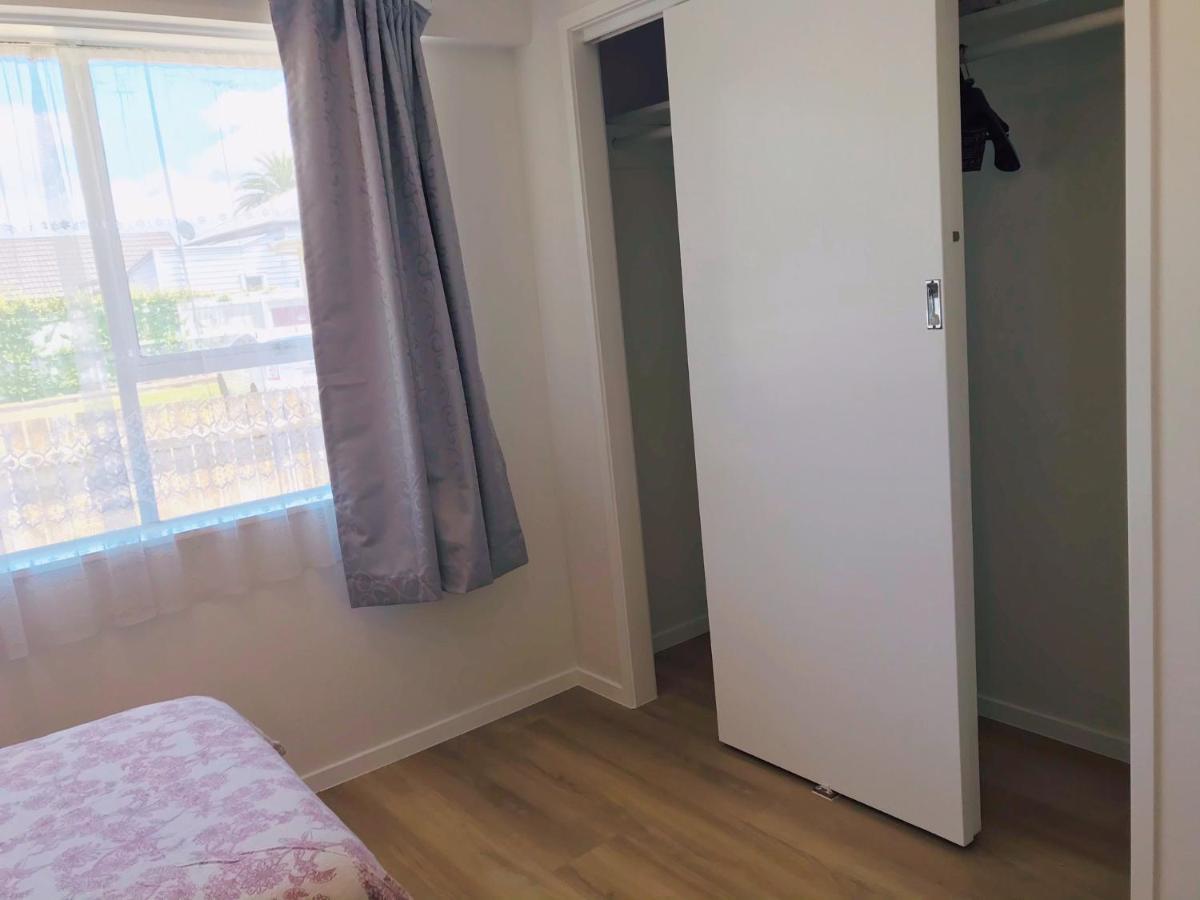 Bright Eden Park Two Bed Townhouse Private Parking *