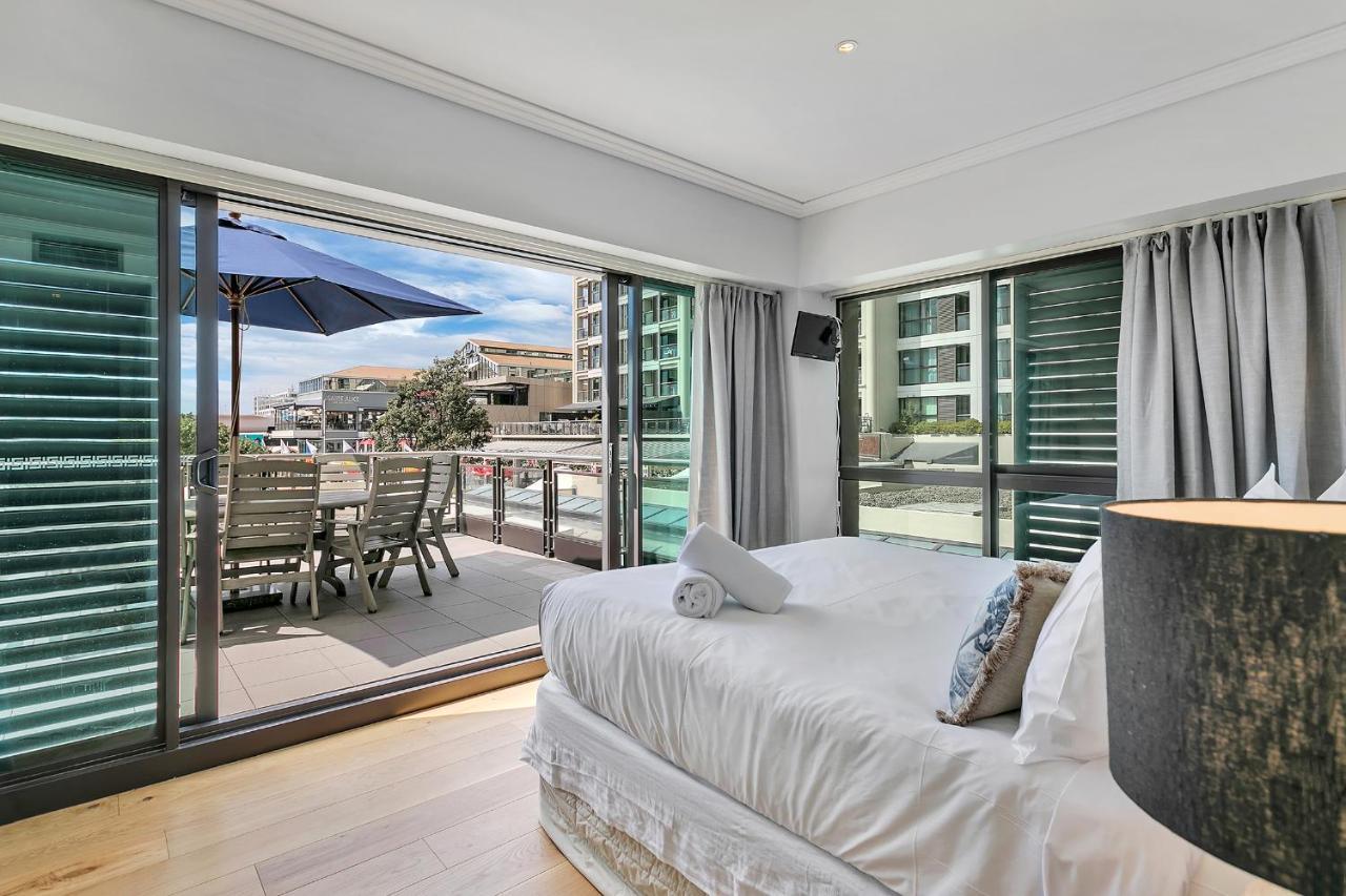 Ultimate Outdoor-living Urban Getaway! 1 Carpark Apartment Auckland