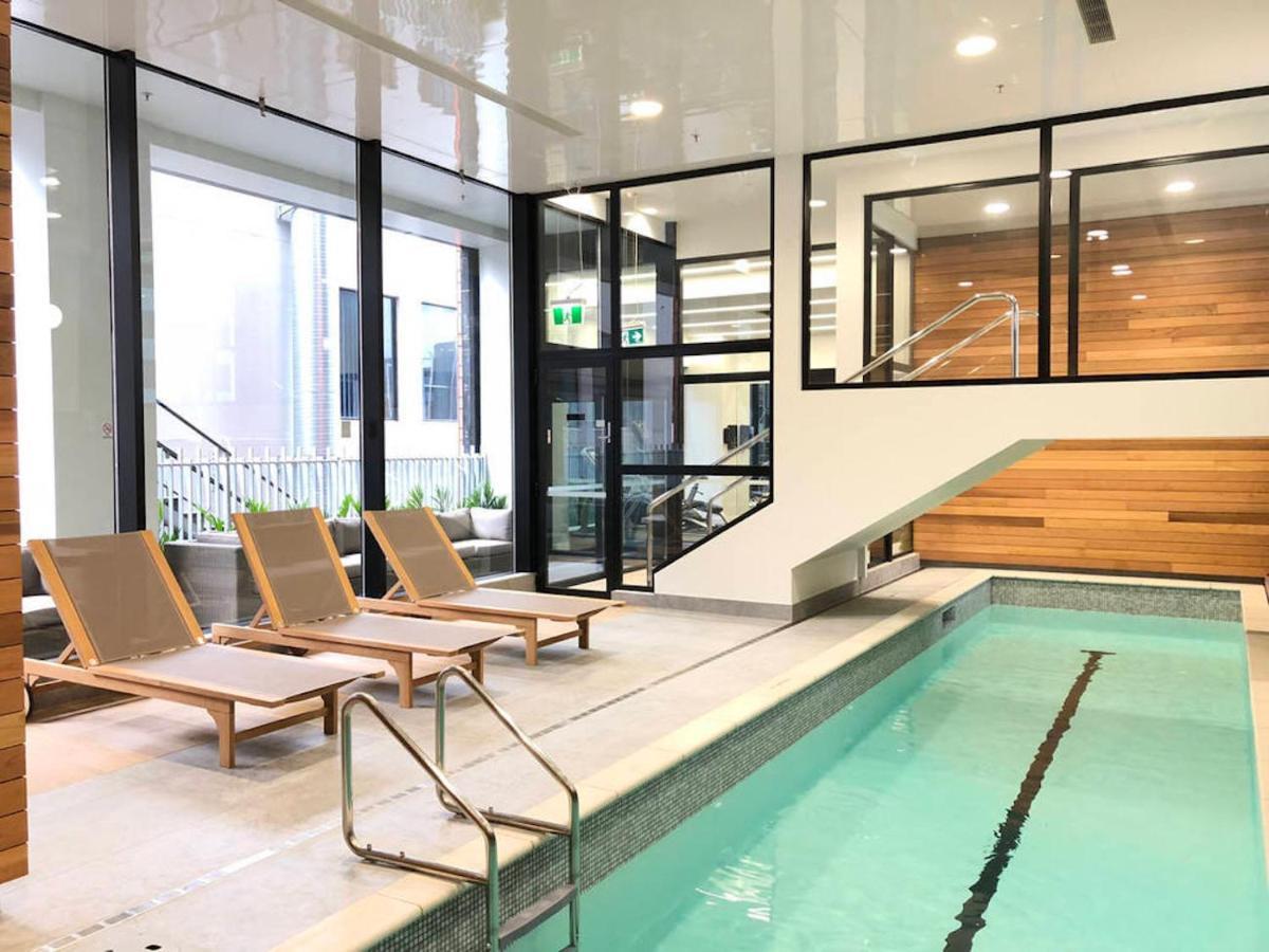 Apartment Gorgeous Tower&city View 2 Bdm Apt In Cbd