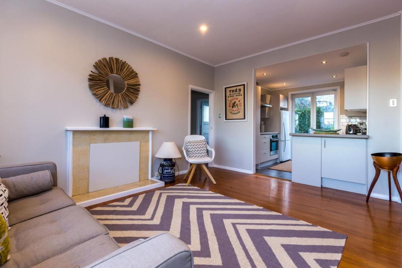 Sunny Character 2 Bedroom - Mission Bay Holiday home *
