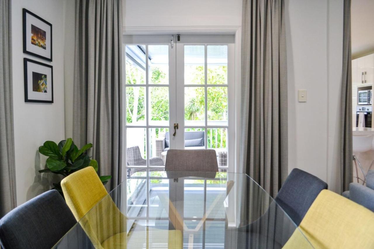 Heritage Renovated 2 Bedroom Ponsonby *