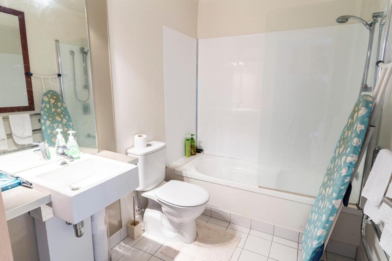 Apartment Bright 2 Bedroom 2 Bath In Grafton With Views