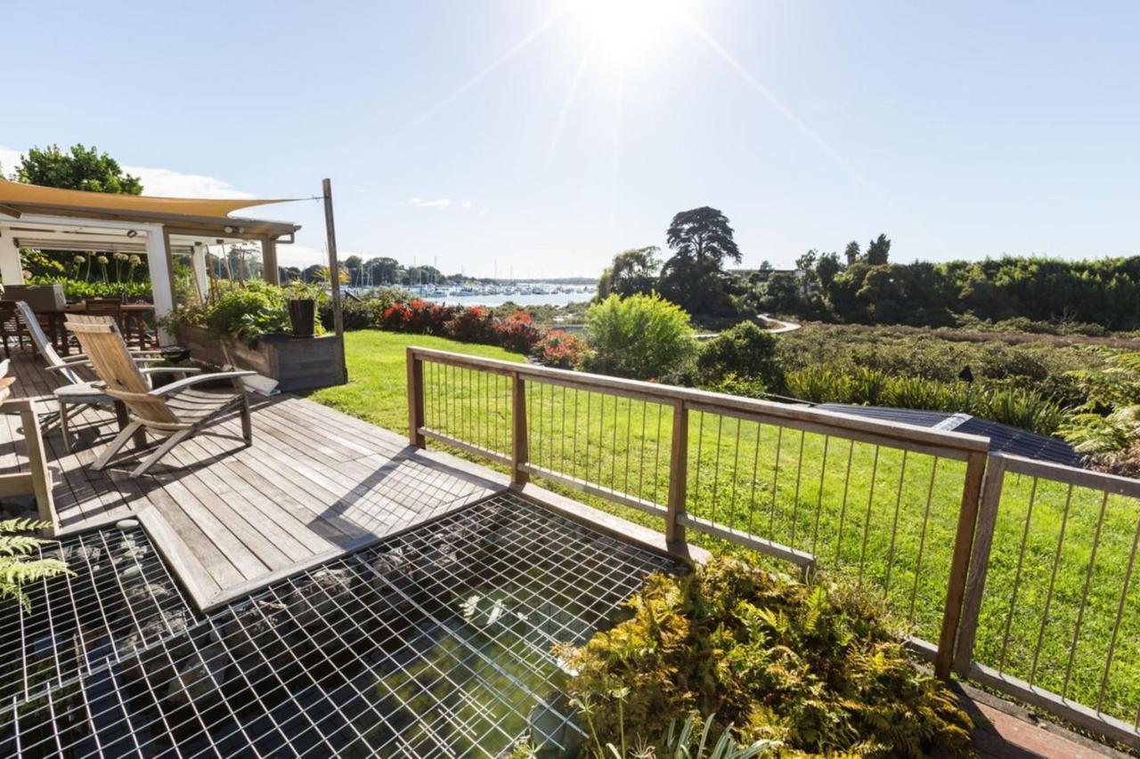 Harbour And Coastal 3 Bedroom With Path Views * Auckland
