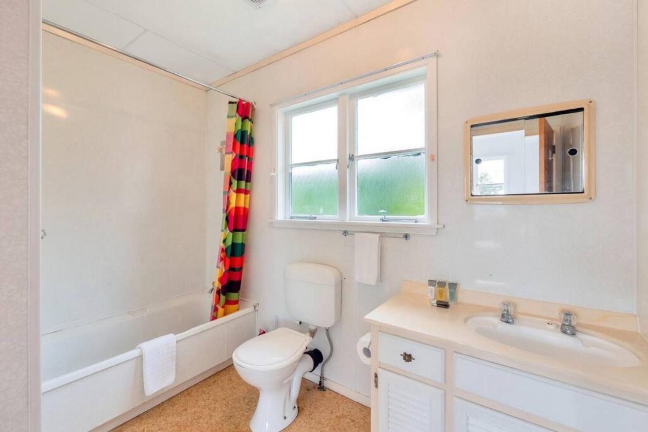 Holiday home Little Self-contained 1br W Netflix - Parking *