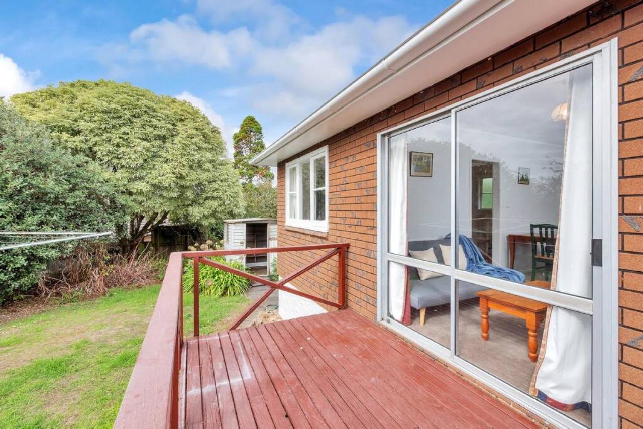 Little Self-contained 1br W Netflix - Parking Holiday home *