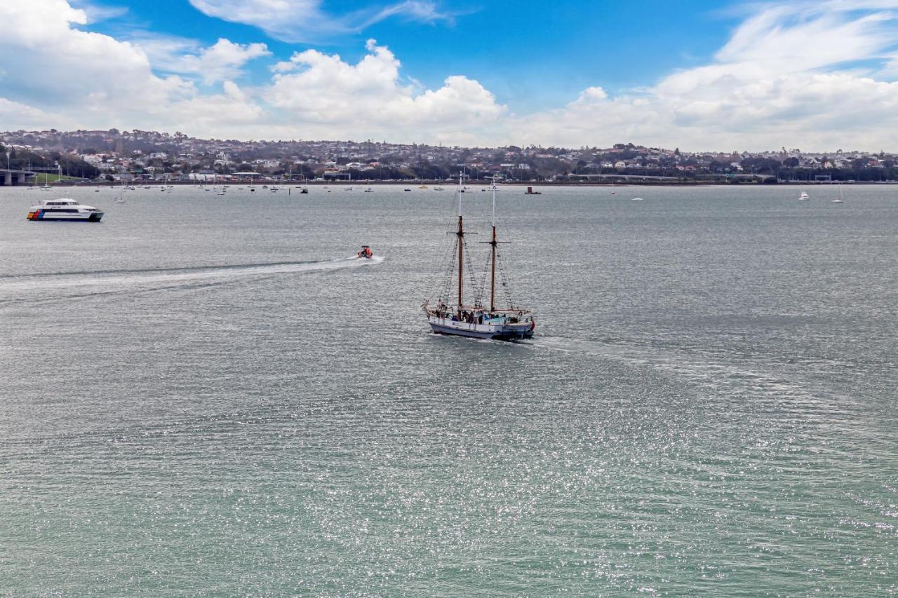 Qv Elegant Modern With Water View - 982 Auckland