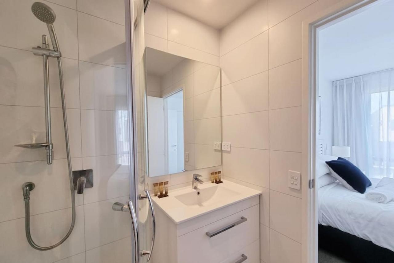 Huntington Townhouse With Patio And Parking Auckland