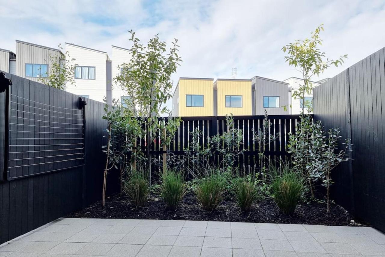 Huntington Townhouse With Patio And Parking Holiday home Auckland