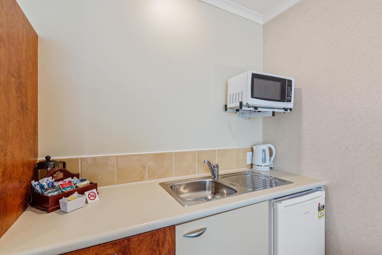 Aristotles North Shore Motel 4*