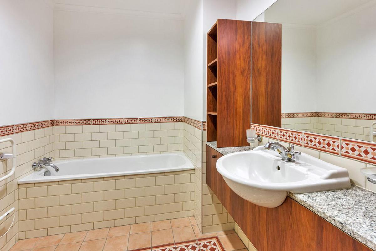 Qv Stunning 2 Bed - 378 Apartment *