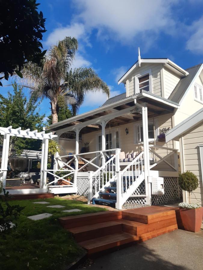 Harbour View Bed & Breakfast 5*