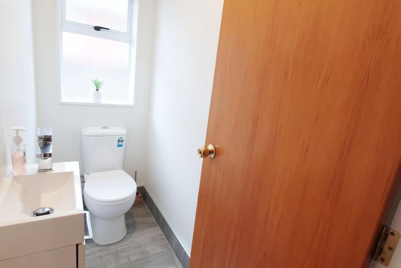 Cheerful 3br With Free Wifi & Netflix Holiday home *