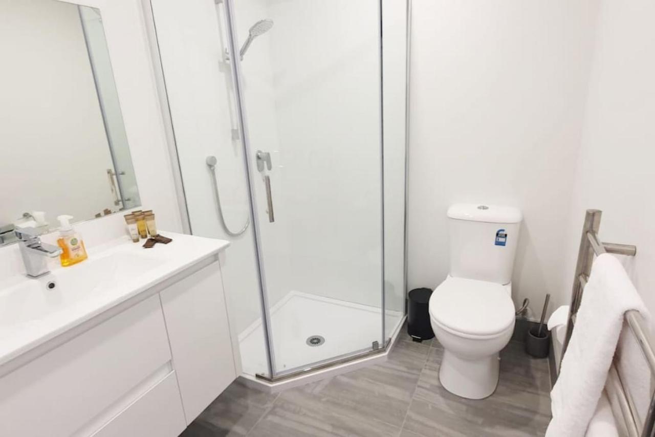 Cheerful 3br With Free Wifi & Netflix Holiday home *