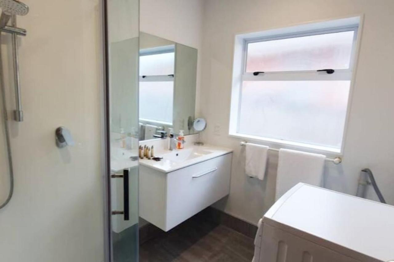 Holiday home Cheerful 3br With Free Wifi & Netflix Auckland