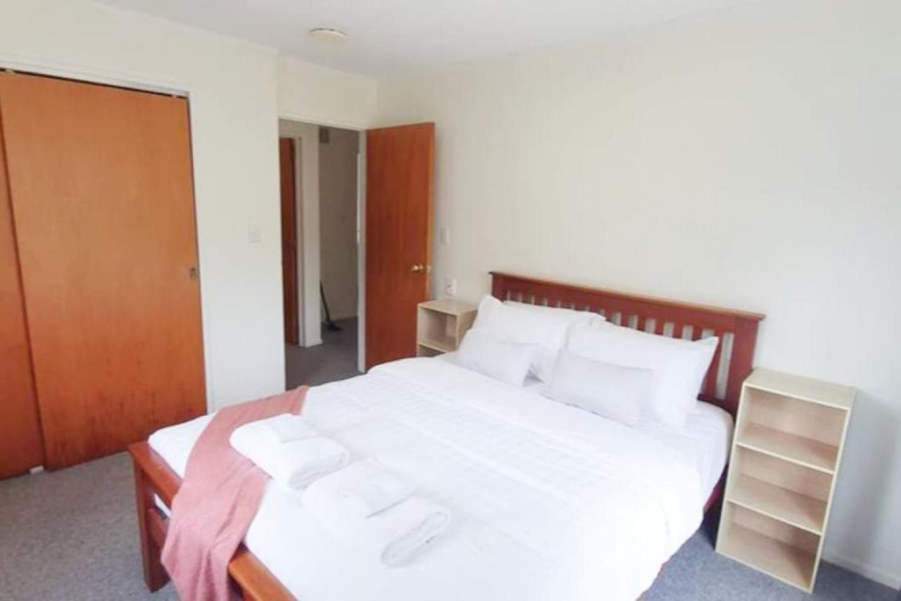Cheerful 3br With Free Wifi & Netflix Holiday home *