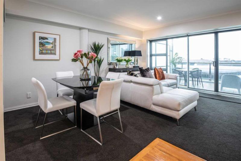 Great Views, 1 Bedroom On The Waterfront Apartment *
