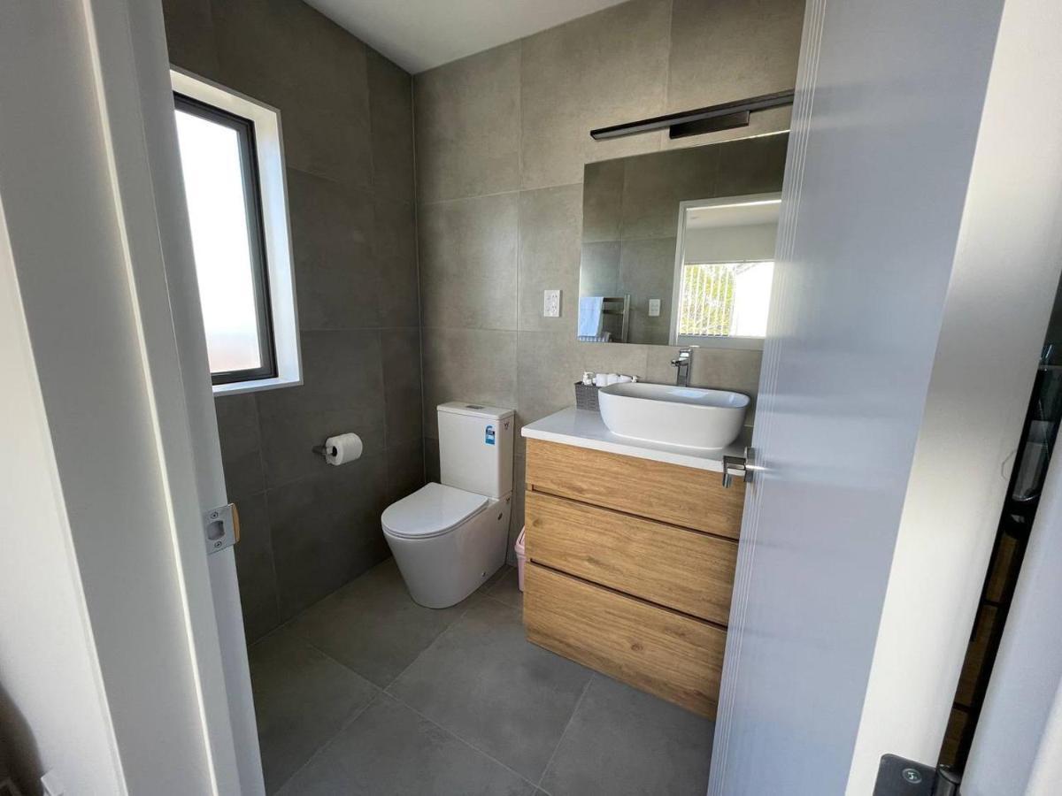 4 Bedroom Fully Furnished In Papakura, Holiday home