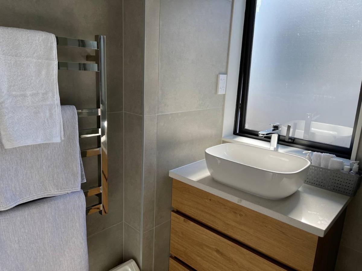 4 Bedroom Fully Furnished In Papakura, Auckland