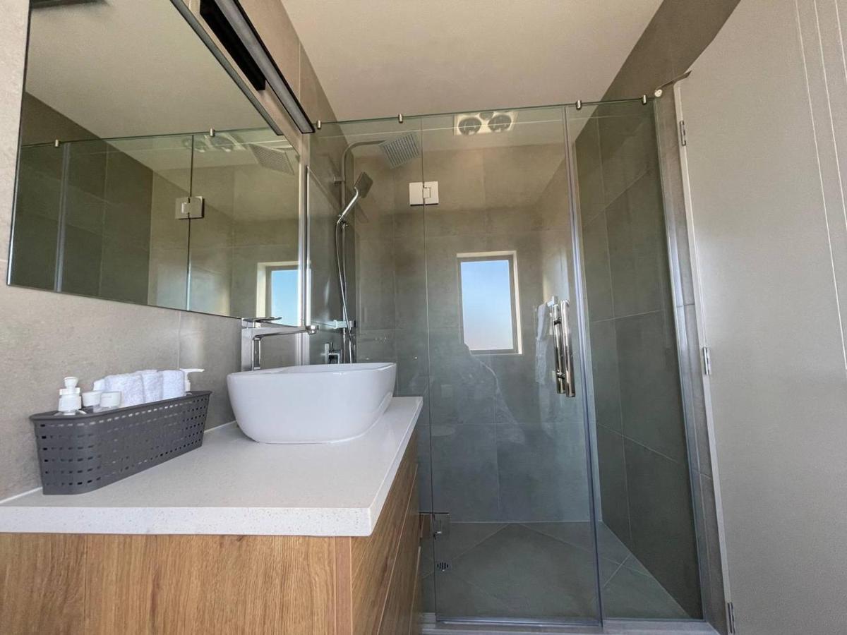4 Bedroom Fully Furnished In Papakura, Holiday home *