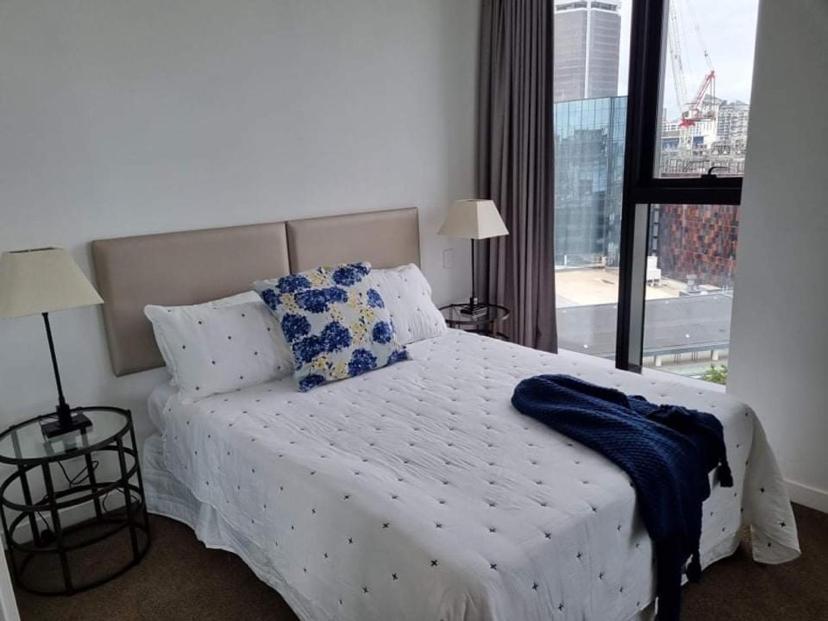 Apartment Modern, Central City, Penthouse Floor Apartment. Auckland