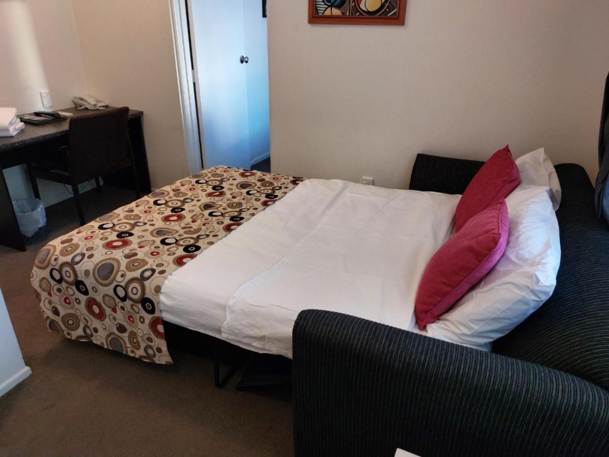 At Eden Park 4* Auckland