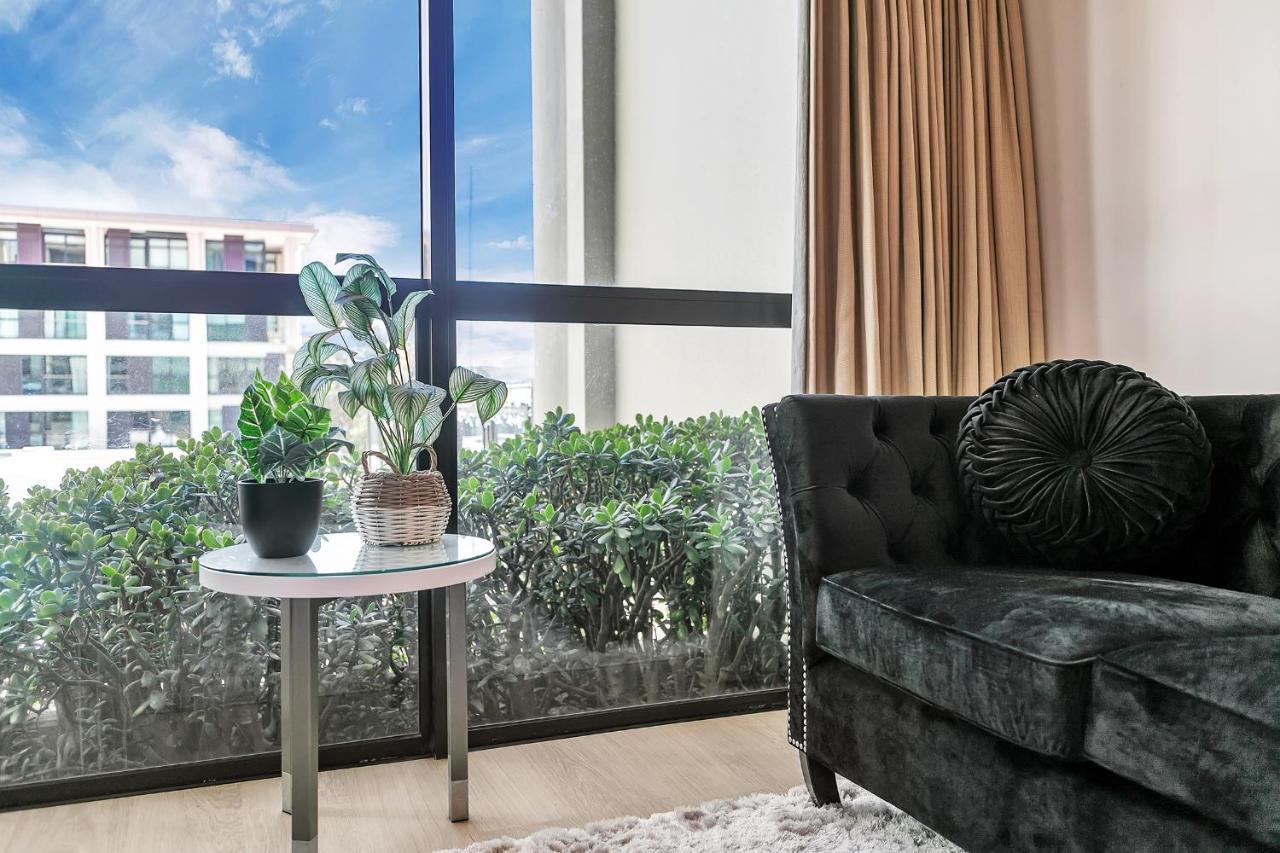 Renovated Retreat - Sebel Apartment